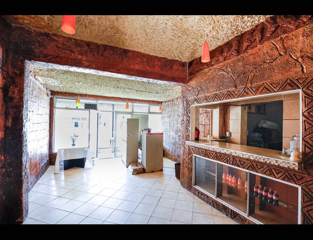 800M² GUESTHOUSE FOR SALE IN OVERPORT